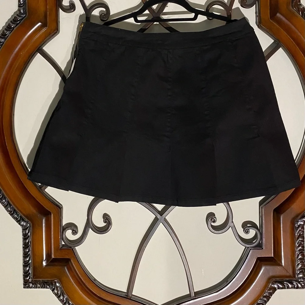 No Boundaries Junior's Black Pleated Skirt